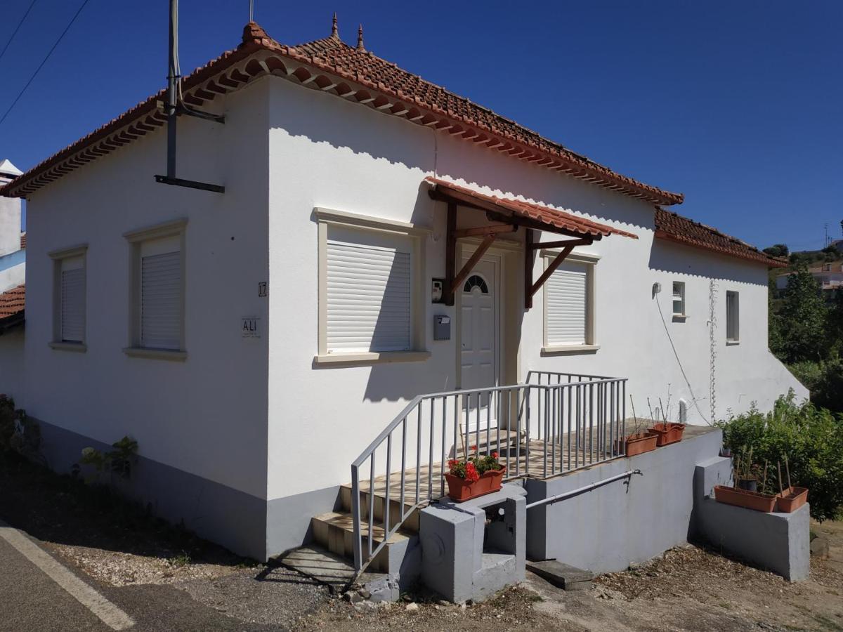 Casa 4 Estacoes Villa Batalha Kültér fotó